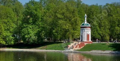Декоративные пруды в усадьбе Михалково (г. Москва)